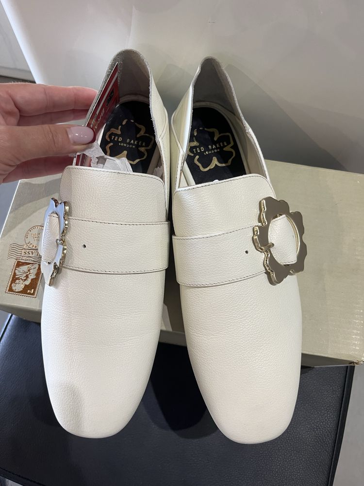 Едни разкошни обувки Ted Baker