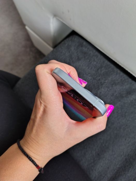 iPhone 15 Alb 128GB – Super stare, ca nou!