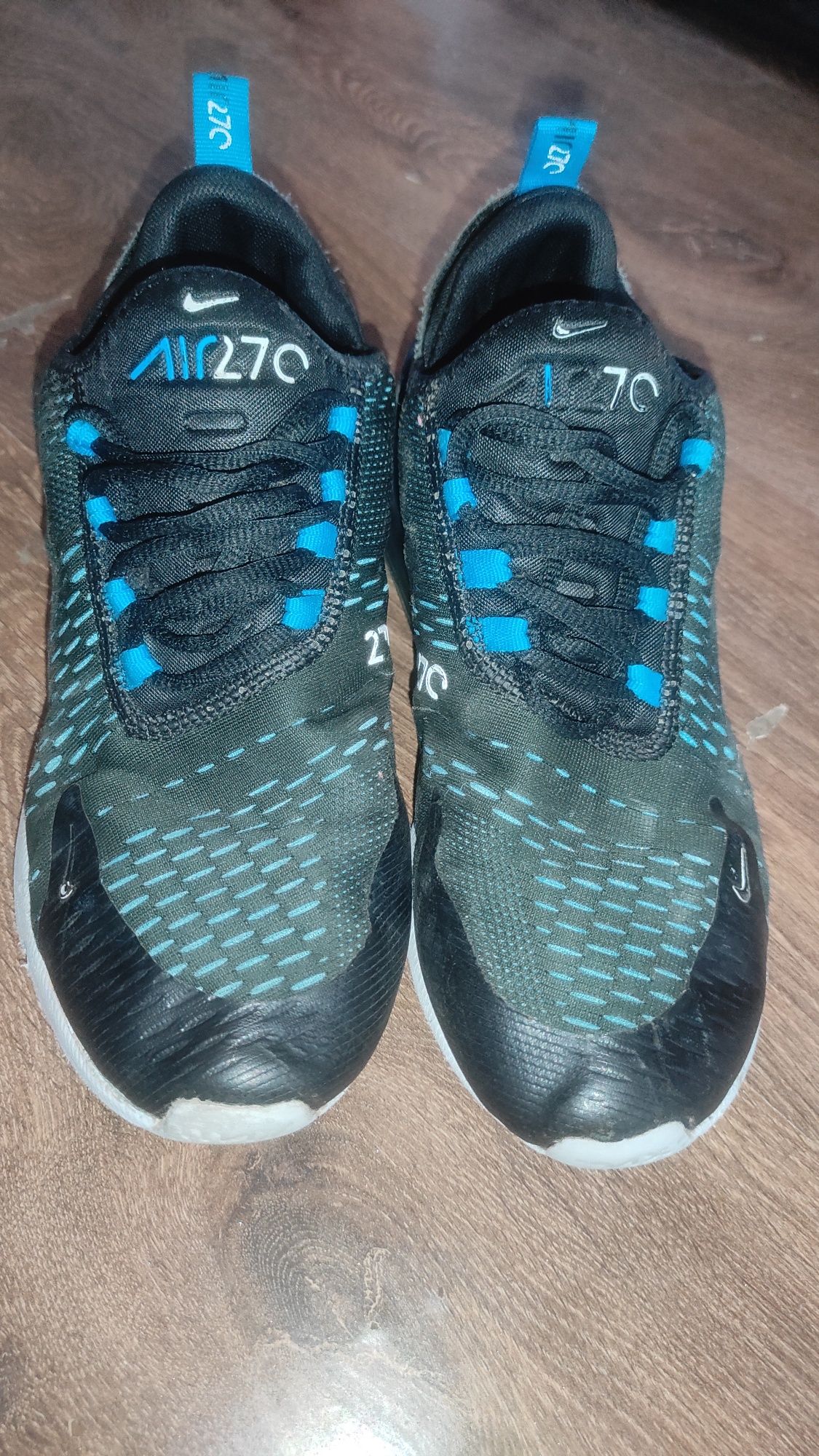 Vând adidas nike 41