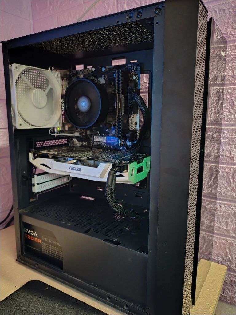 Ryzen 7 2700X/GTX 1070 8GB/16 Ram/512GB Nvme/500w PSU - компютър