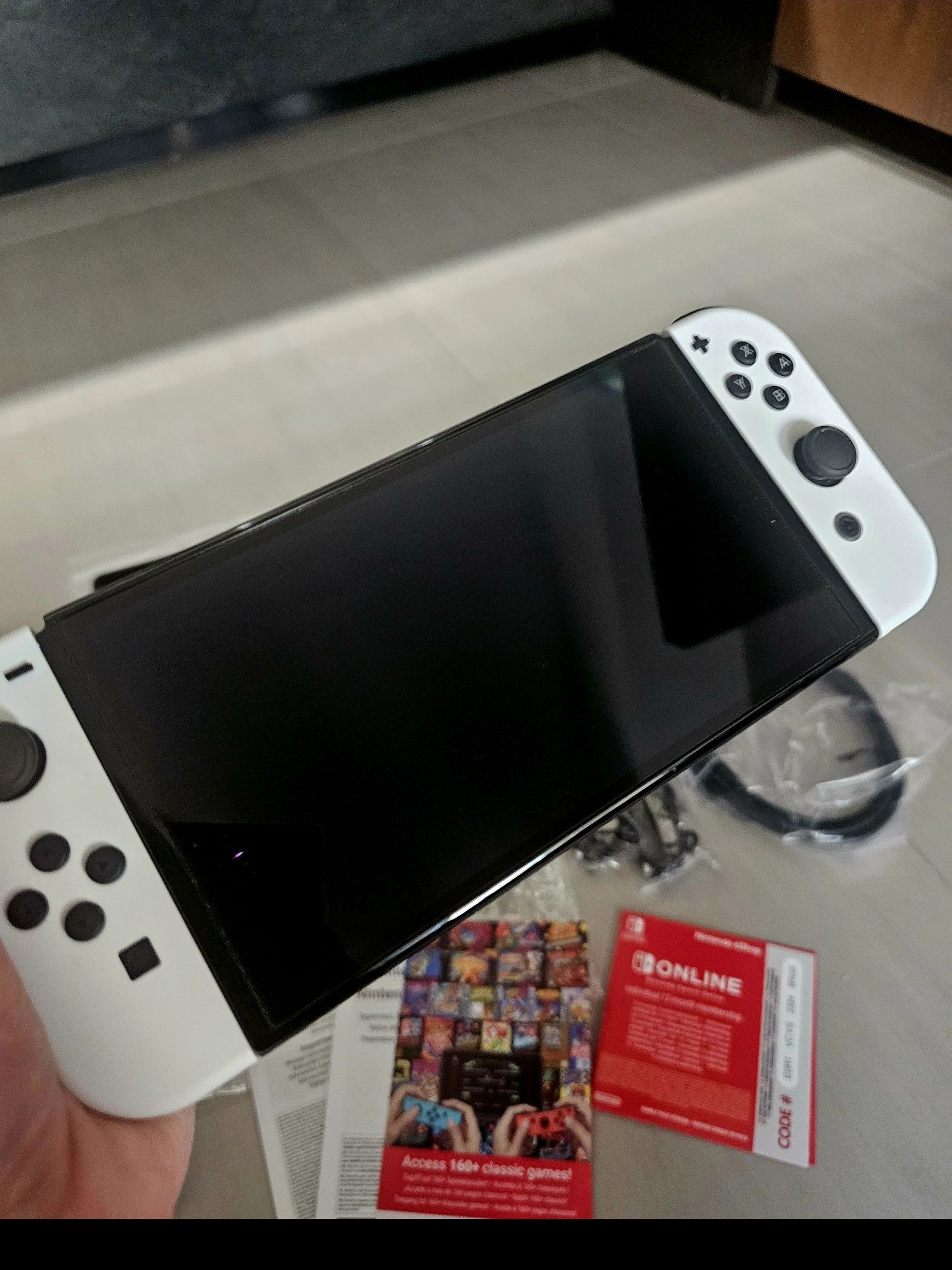 NINTENDO SWITCH OLED + Joc Luigi Mansion 2