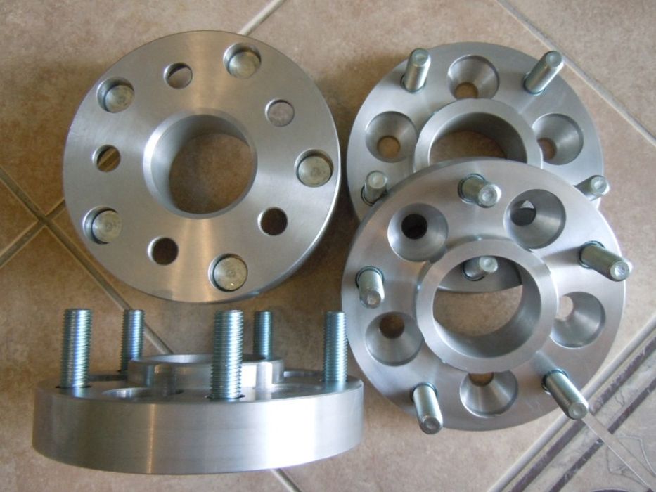 Проставки колесные, ступичные.