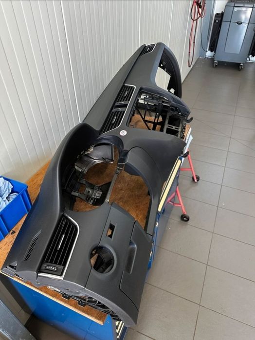 Plansa bord skoda Octavia 3