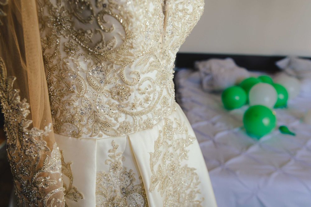 Mireasa rochie din Colectia Andre Nicolas model 2023 material tafta