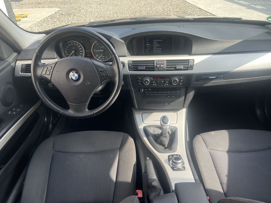 Bmw 320 D facelift 06 2012 cu 180000 km euro 5