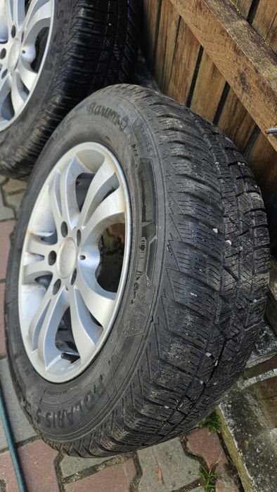Set jante + anvelope 195/65 R15 pentru VW Golf