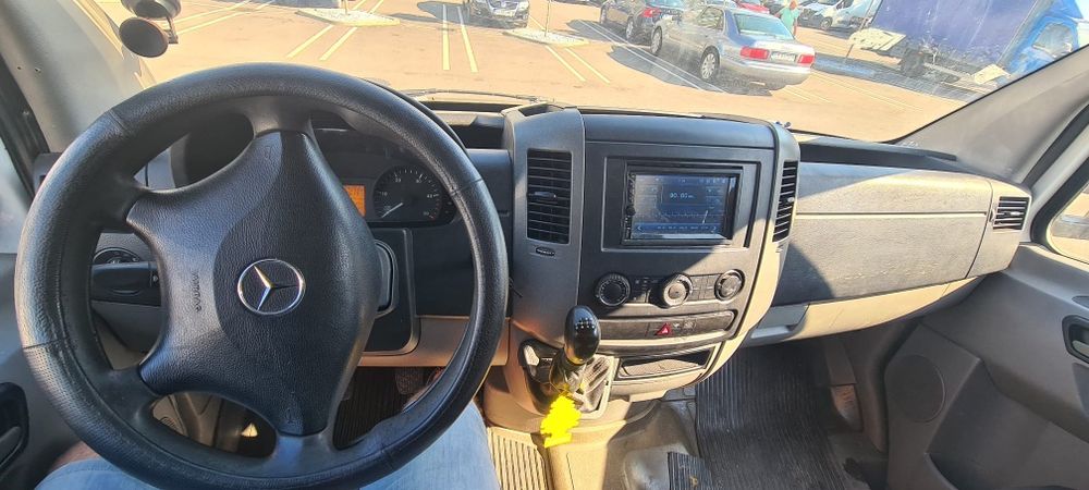 Închirieri dube București