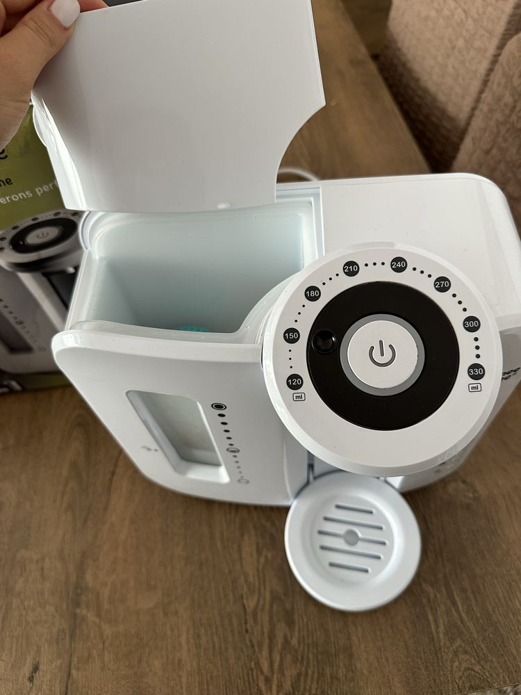 Уред за притотвяне на адаптирано мляко Tommee Tippee