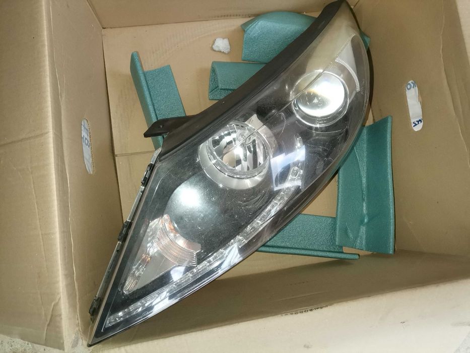 Главен фар лява страна за монтаж за Киа спортидж 3