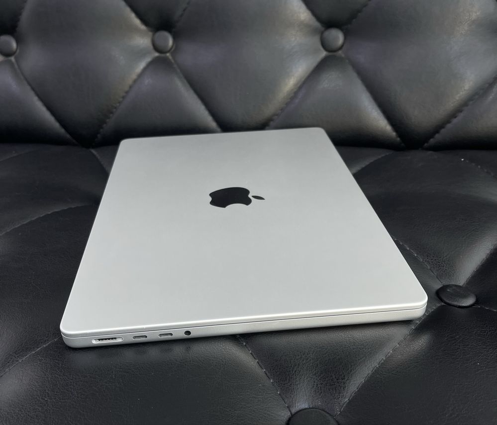 Apple MacBook Pro М2 Pro 14-inch 2023 года в идеальном состояние
