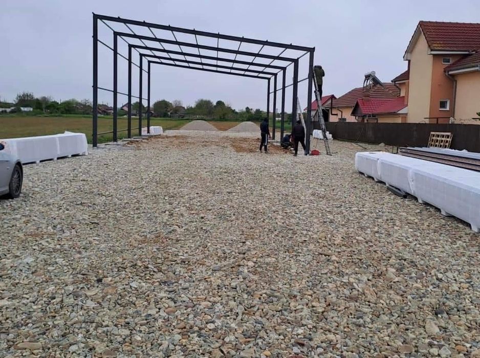 Vand structuri metalice la preț de producător
