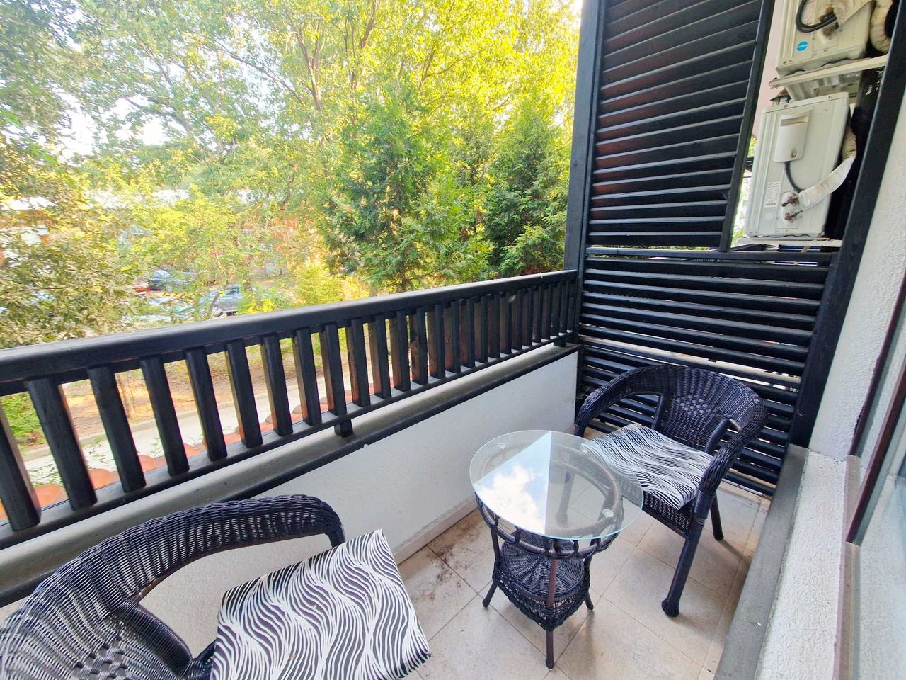Продава се Ателие в Бургас, Лазур - 34 кв.м за 1324 €/кв.м - Снимка #1