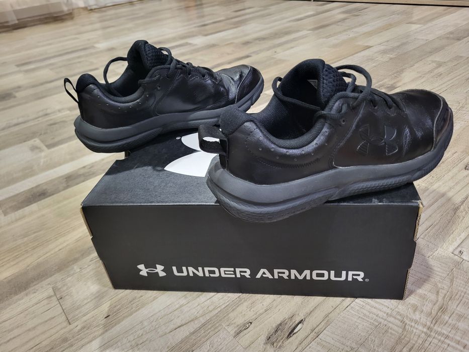 Детски кожени маратонки Under Armour