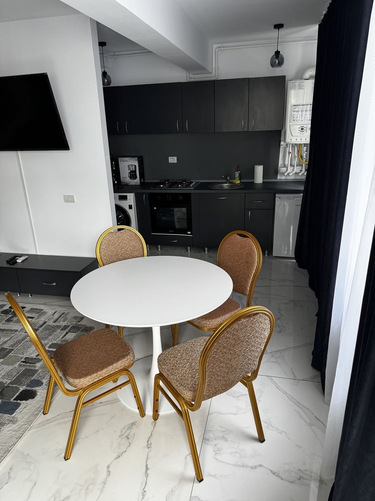 Inchiriez Apartament Regim Hotelier La Doar 50 de Metri De Mare