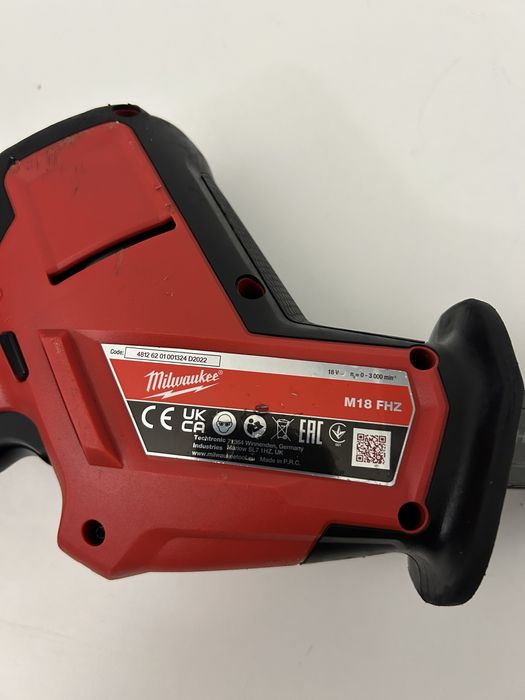Milwaukee M18 FHZ ferestreu sabie