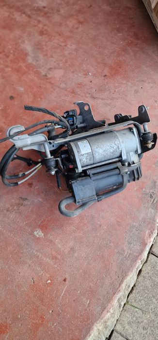 Compresor Airmatic mercedes  A2133200004/009