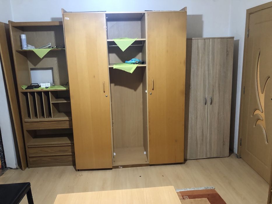 Vand dulap cu 3 uși