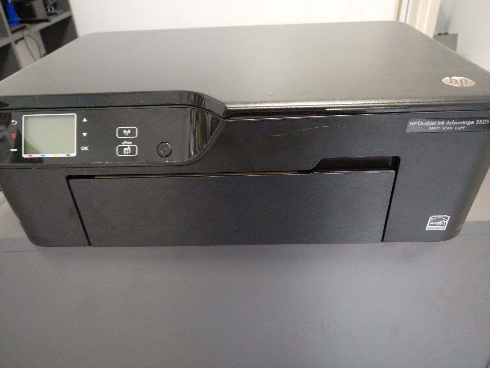 ЗА ЧАСТИ! Принтер HP Deskjet Ink Advantage