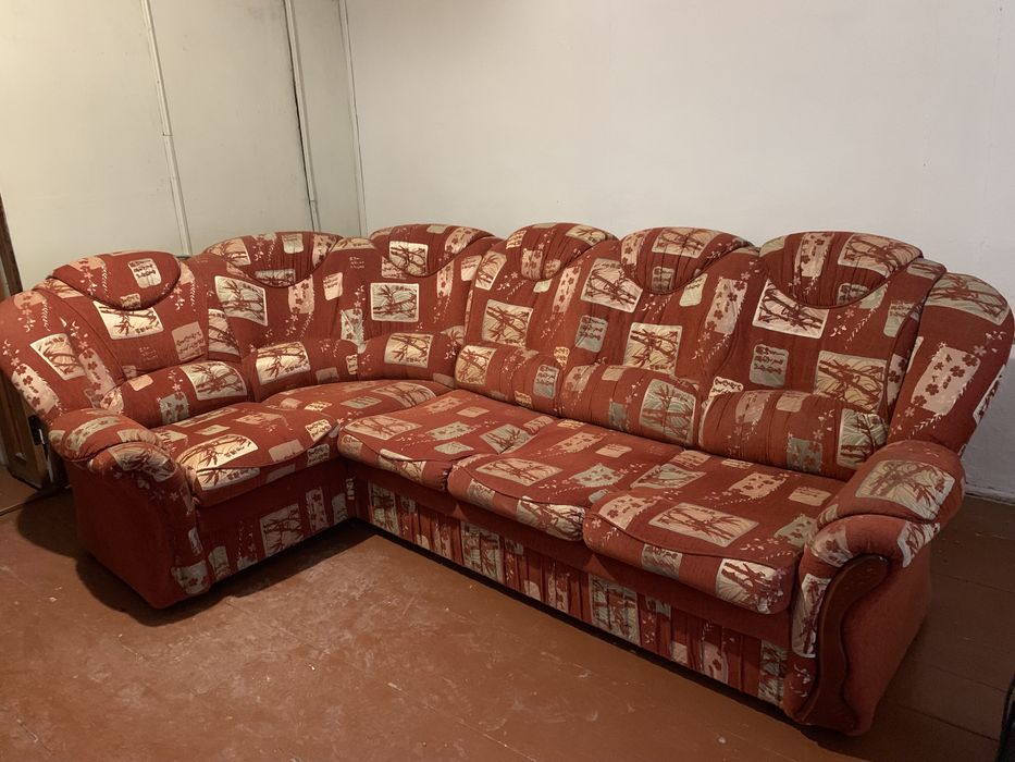 Диван угловой раскладной с одим креслом