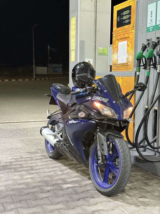Yamaha yzf r125 2013  (nu cbr , aprilia , ktm,  )
