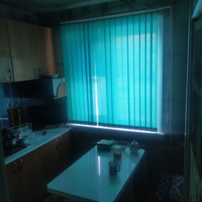 Продам 2 комнатную  квартиру по адресу 3мкр 6 дом 1 этаж.