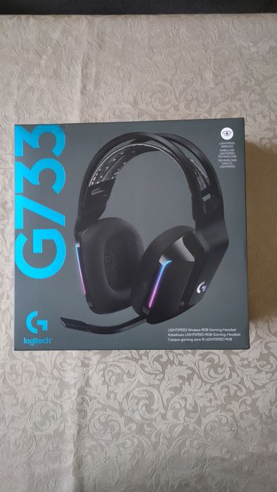 Геймърски слушалки Logitech G733