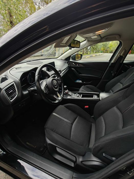 Mazda 3 Revolution, G120, negru,(înmatriculat în 12.2018), negociabil