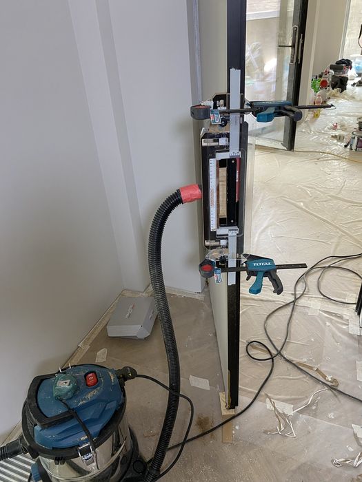 Установка межкомнатных дверей