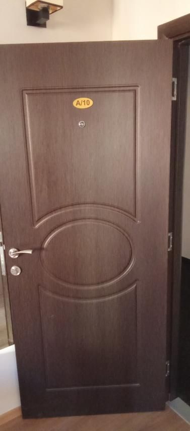 интериорни врати,като нови,с каси,брави,первази
