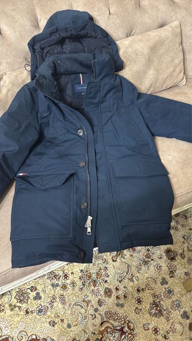 Зимняя куртка, Tom Hilfiger, одет только 2 раза, куплен в США