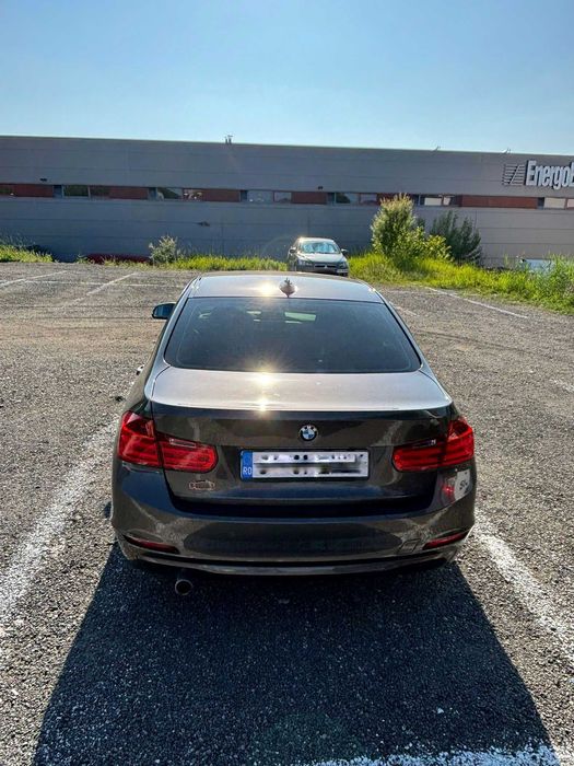 Vând BMW F30 2.0 d 2012