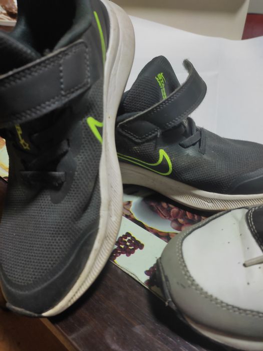 Vând adidasi fetite