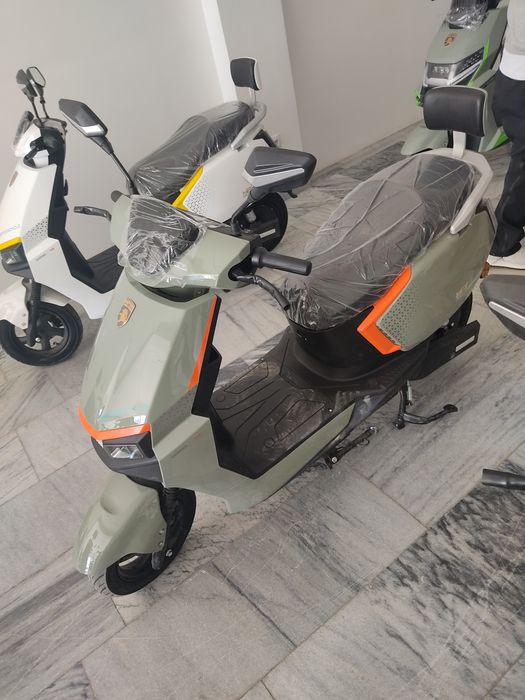 Yangi elektro skuter – 100 km zaryad, 60 km/soat tezlik