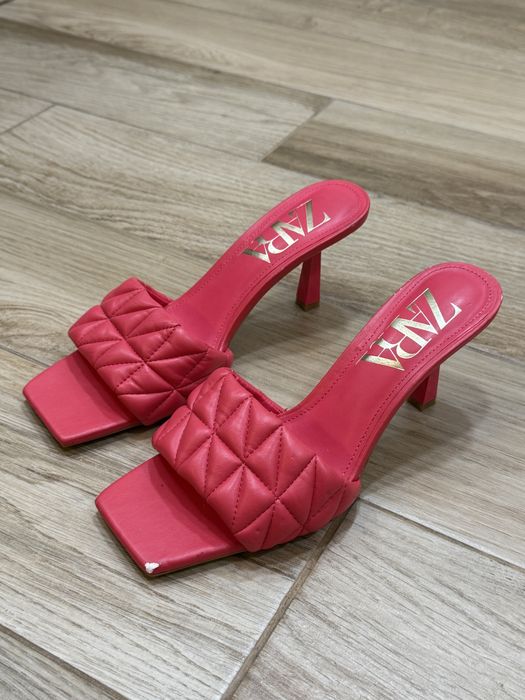 Розови токчета Zara