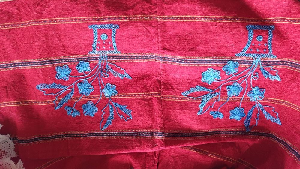 Автентична престилка от Хърцойска носия