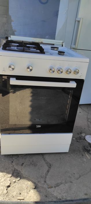 Продам газплиту б/у Beko