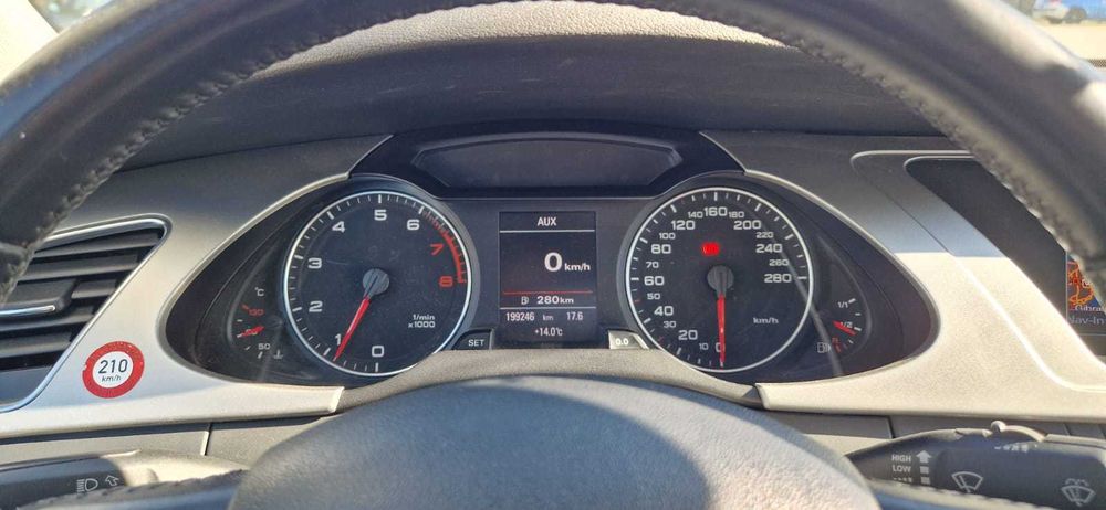 **Audi A4 B8** din 2011,