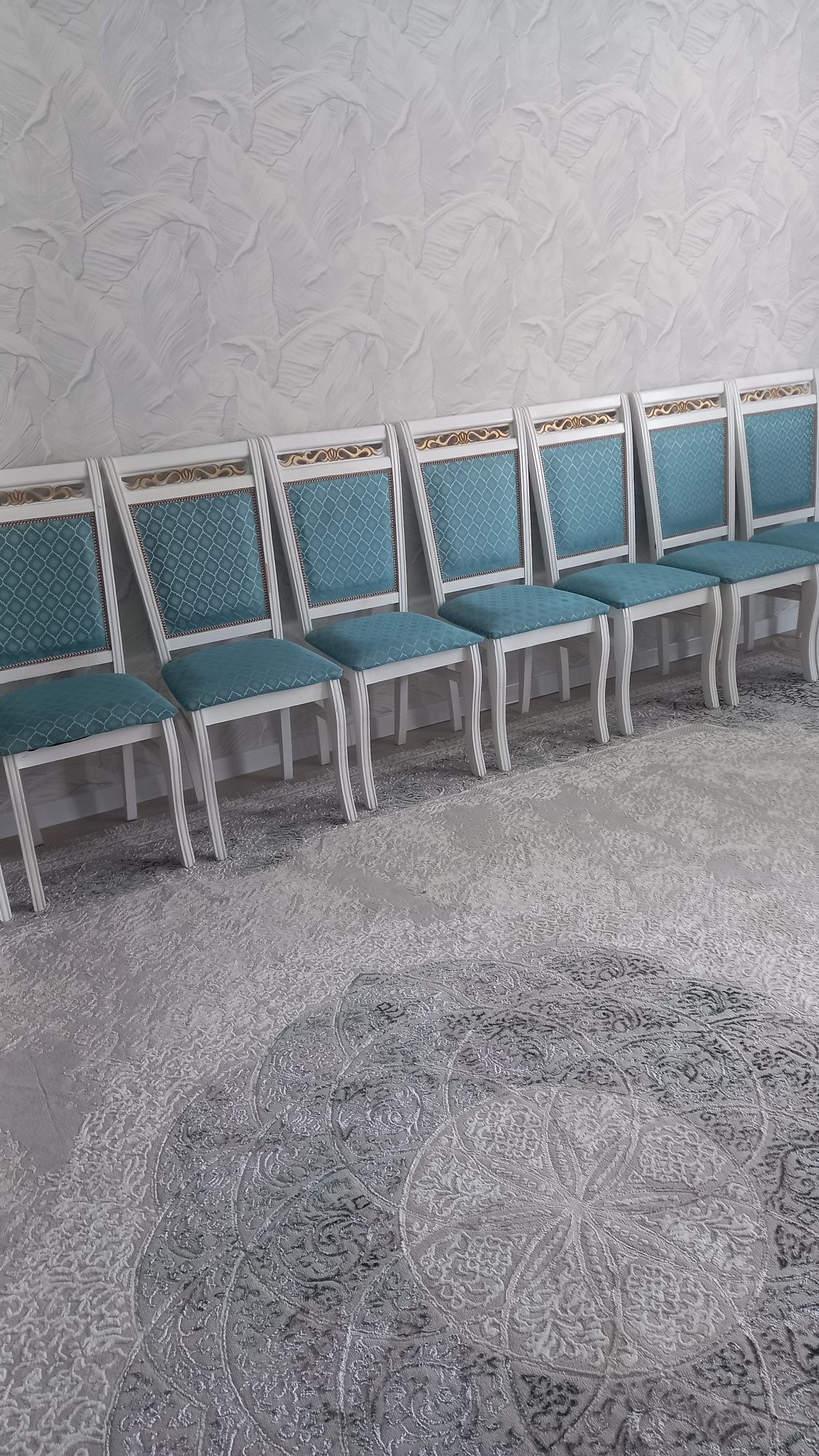 Продам стулья 12 штук