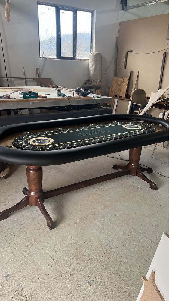 STOC - Mese de POKER ultima aparitie de la CustomTables.eu STOCK