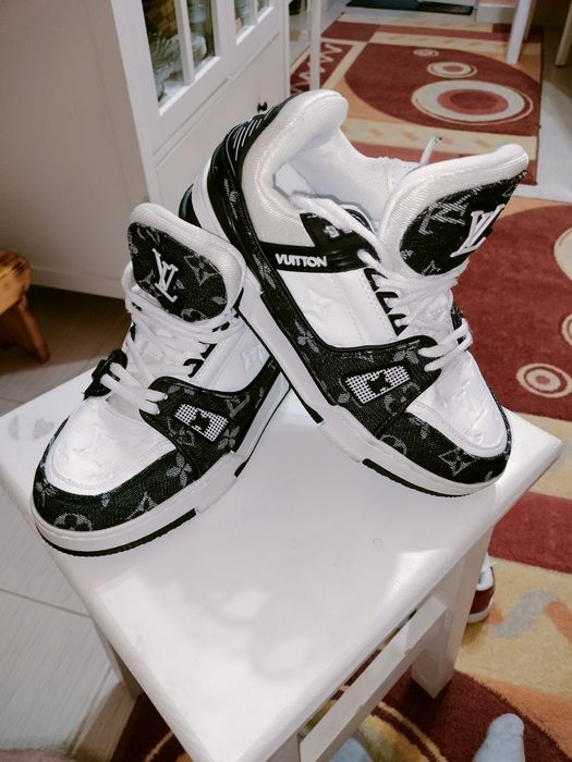 Louis Vuitton mărimea 38