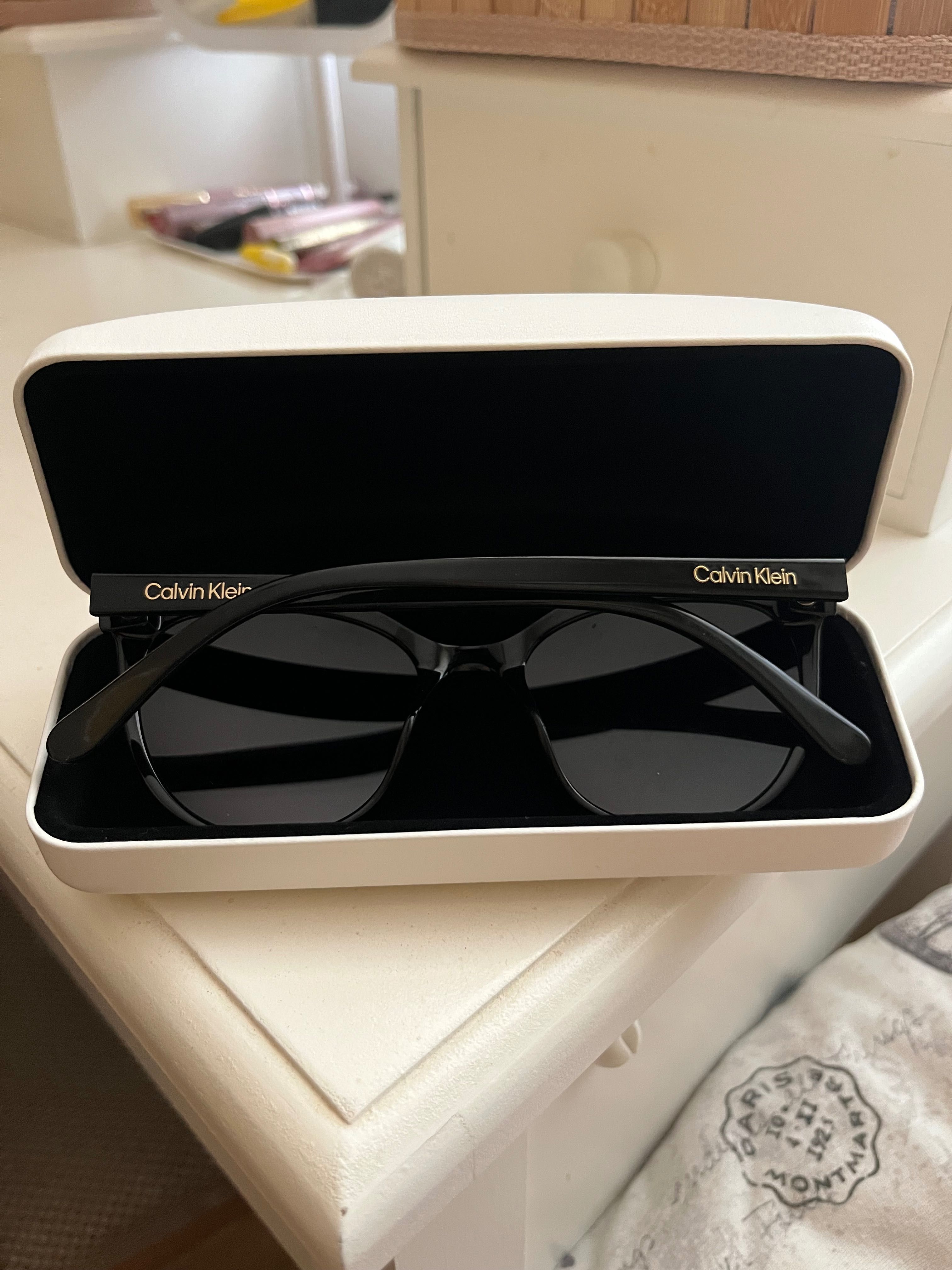 Оригинални слънчеви очила Calvin Klein CK22552S 001