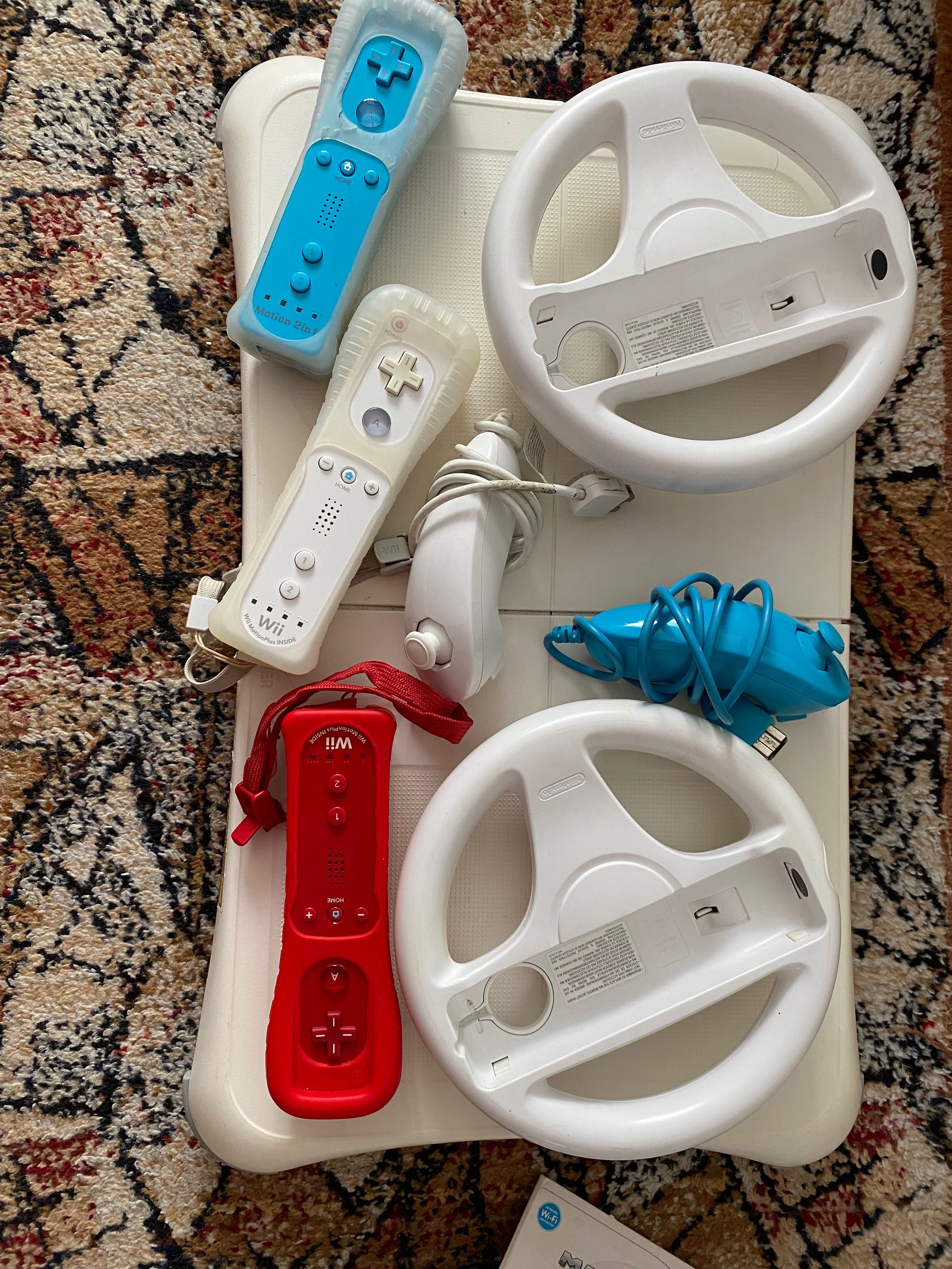 Consola Wii plus accesori