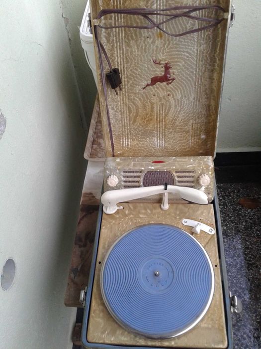 Стар грамфон "Тайга"