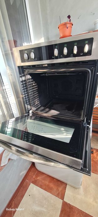 Фурна и плот за вграждане