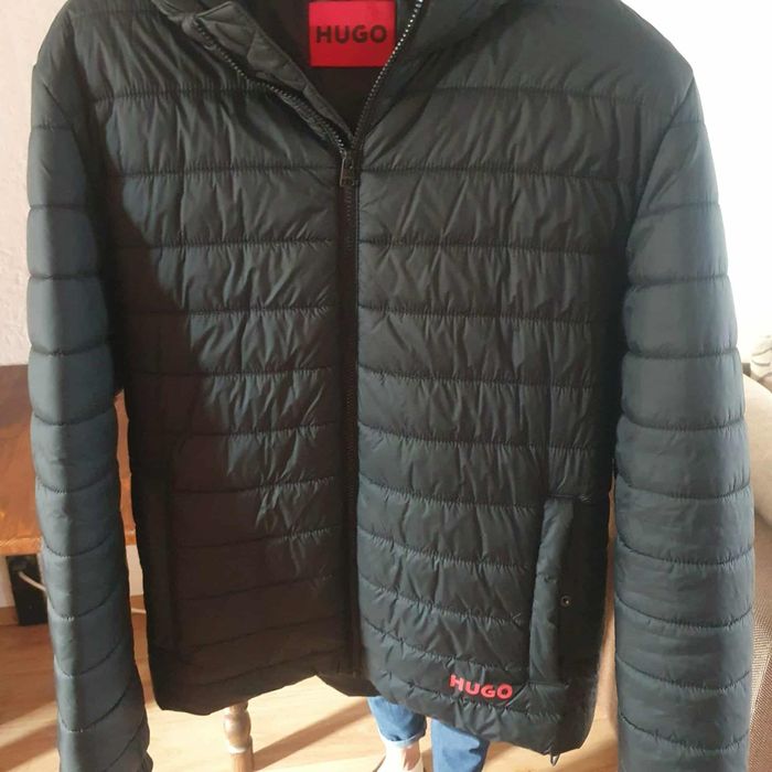 Преходно яке "Hugo"