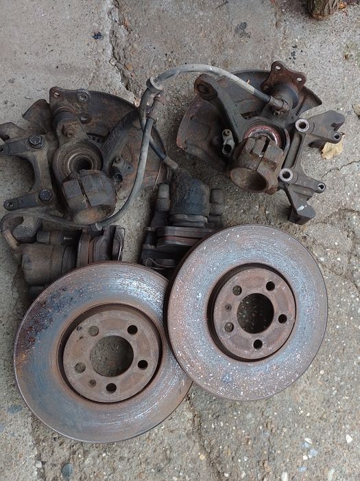 Fuzete, etrieri și discuri Golf 4 ARL