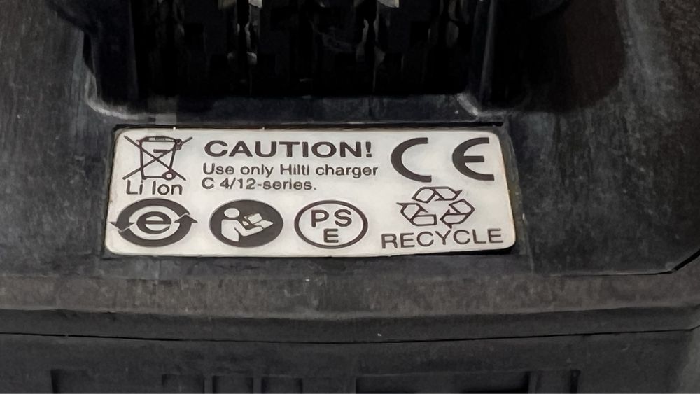 Батерия / акумулатор hilti 12V, 2.6A