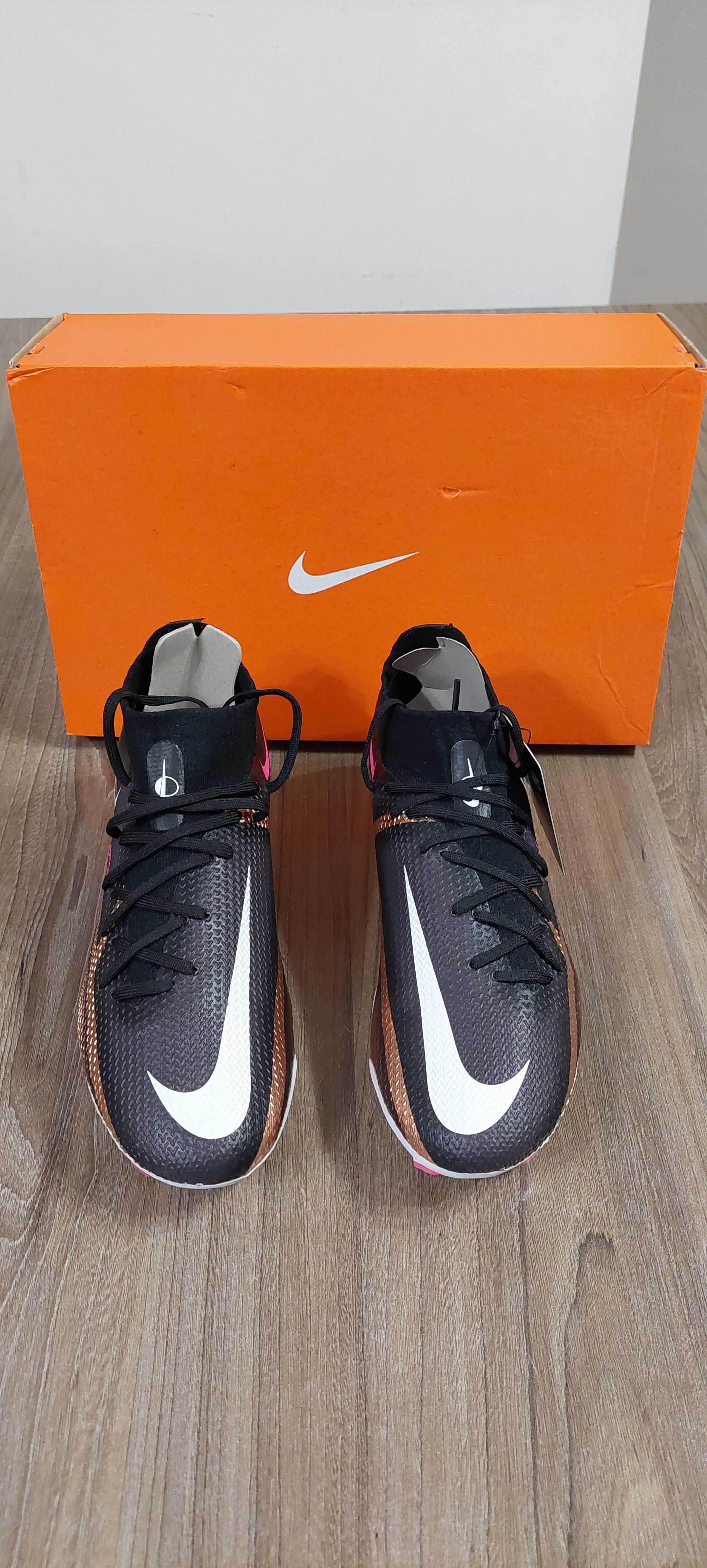 Nike Phantom GT2 Pro Dynamic Fit FG Football Boots