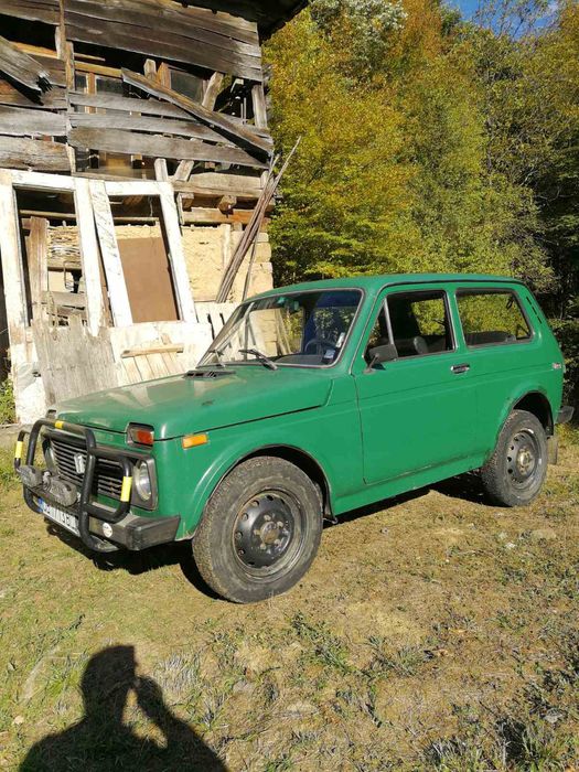 Продавам лада нива 1600
