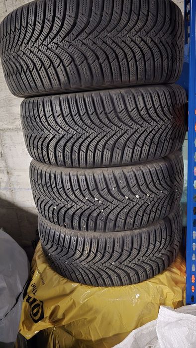 Anvelope iarna Hankook